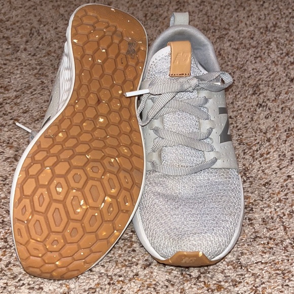 New Balance running sneakers - Picture 3 of 3